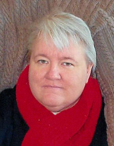 Photo of Lisa Underhill