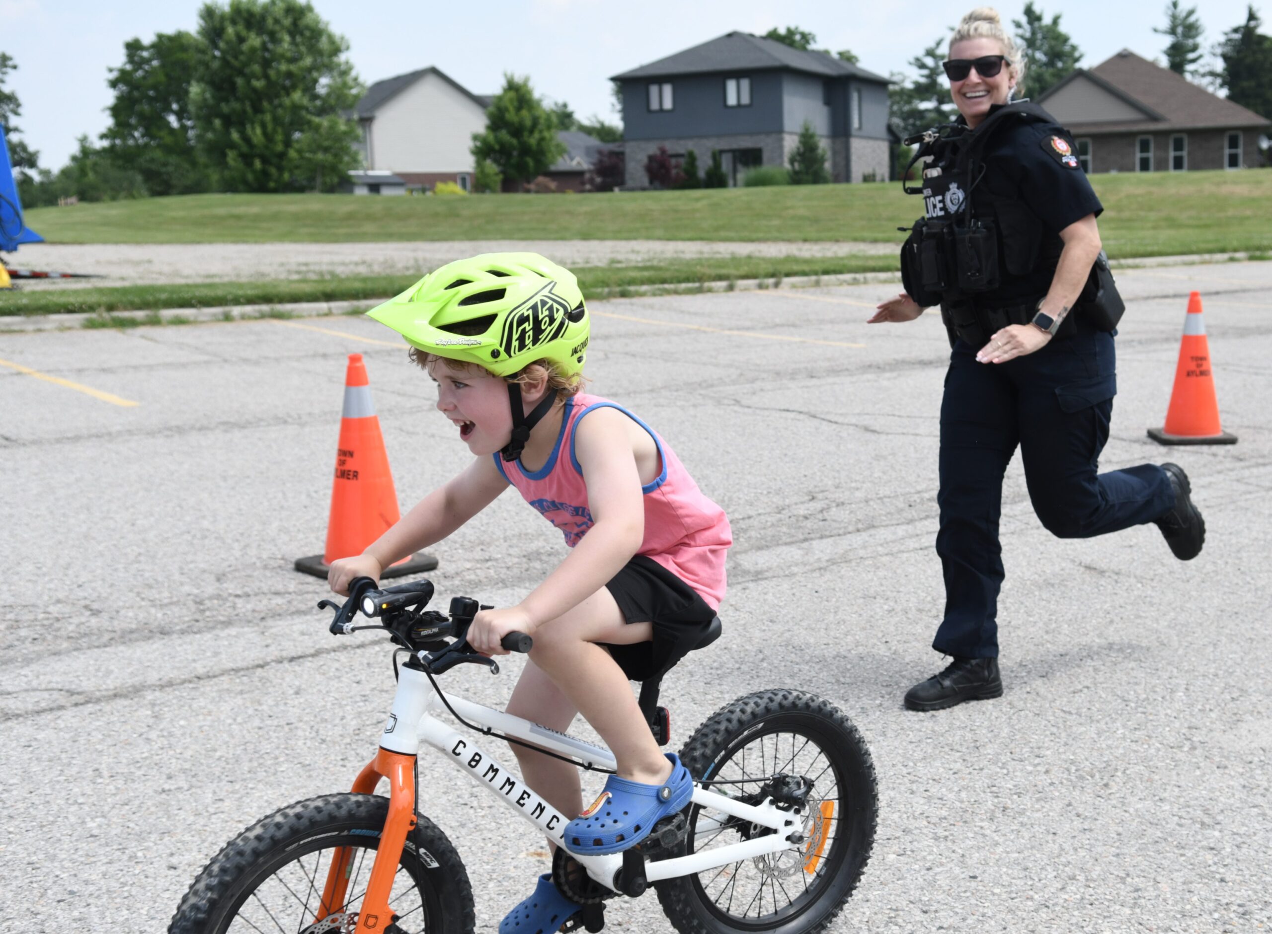 Featured image for "Bike versus police officer"