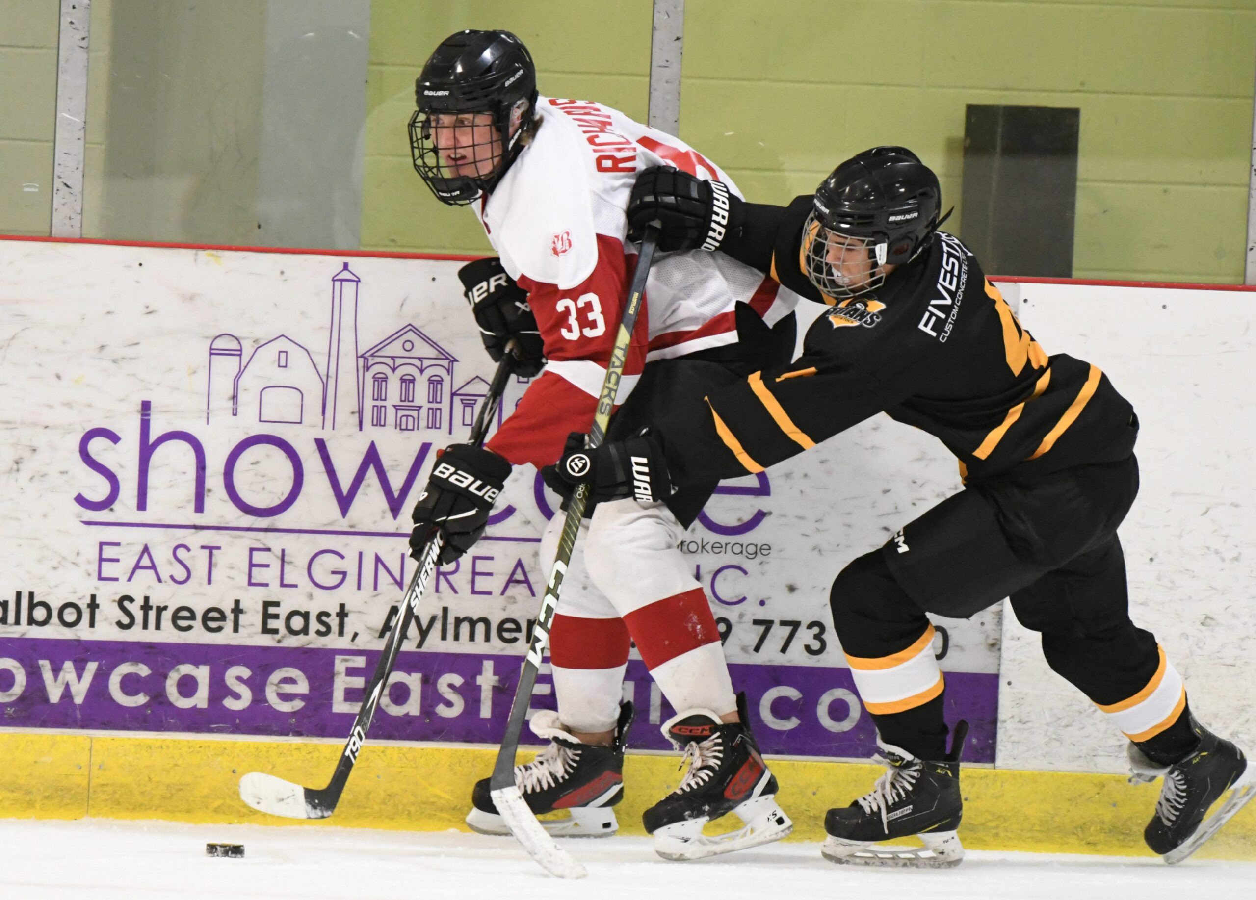 Featured image for "East Elgin U18 team defeats Tavistock 4-1 in minor hockey plan"