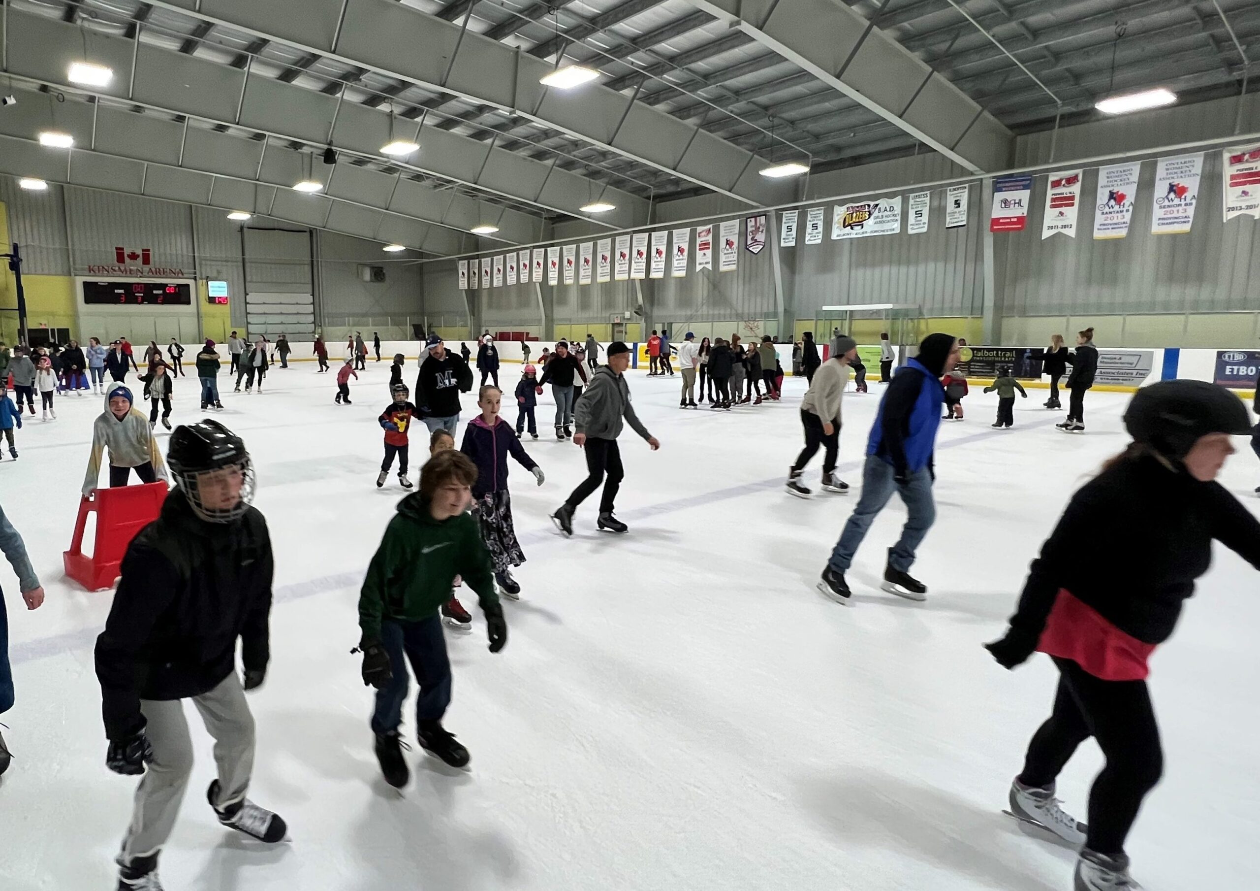 Featured image for "Big turnout for public skate"